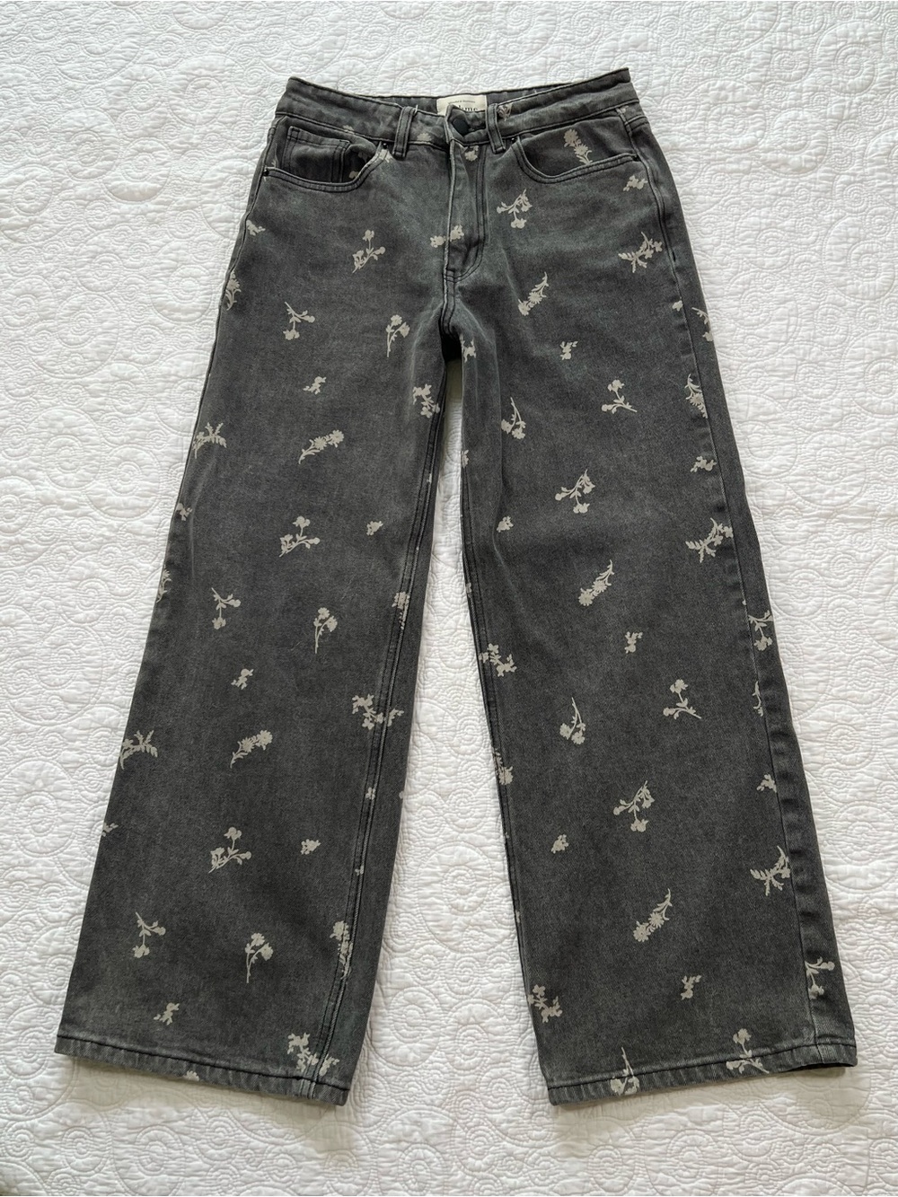 Bohme jeans women’s small black wide leg floral print Relaxed boho whimsigoth